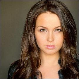 anatomytv.net_kamila_ladington_026 (716x713, 175 k�...)